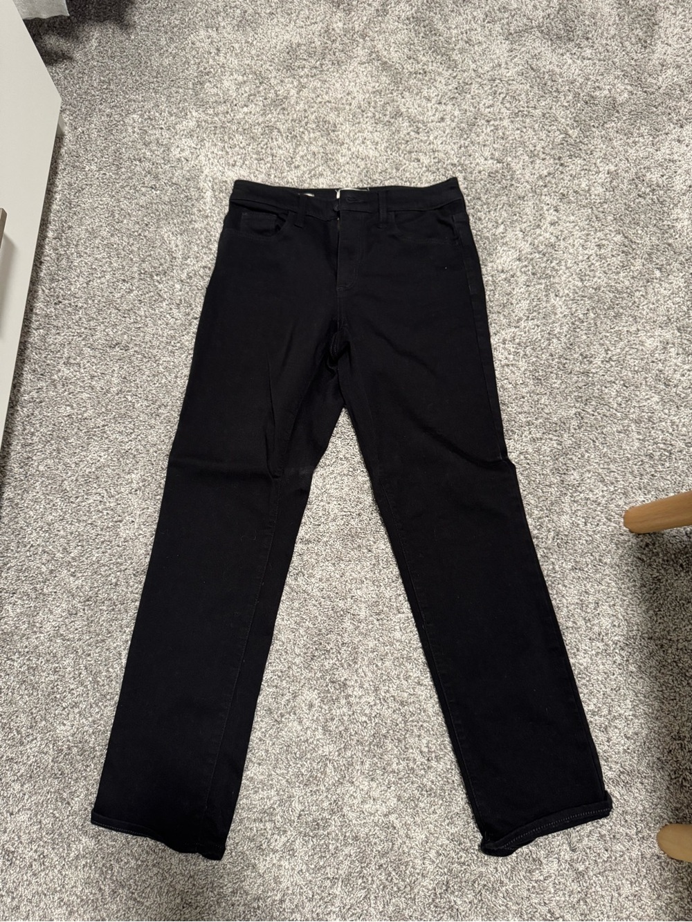 Women’s High rise Straight-Leg Black Jeans — Classic Everyday Fit (size 2/ 26R)